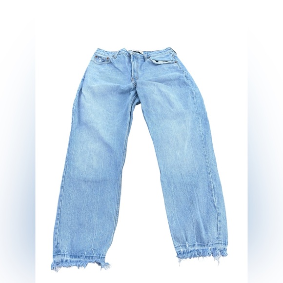 Abercrombie & Fitch Denim - Abercrombie & Fitch Curve Love High Rise Mom Jeans Light Wash Raw Hem